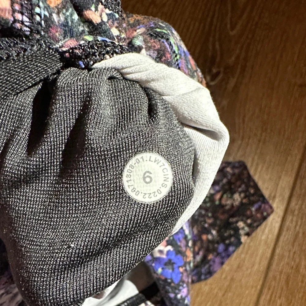 Lululemon High-Waisted Bike Shorts - Picture 4 of 4